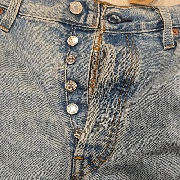 Levi 501 shorts - Picture 5 of 6